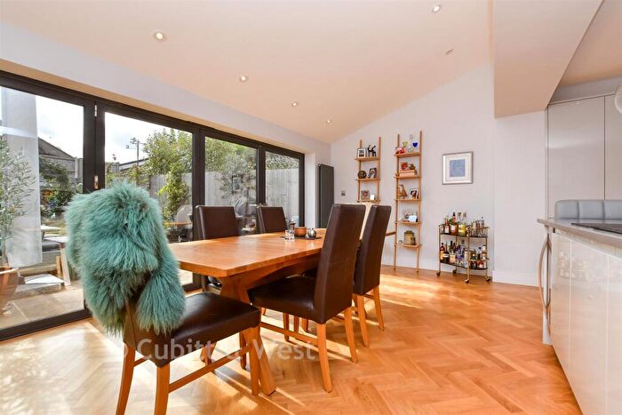 3 Bedroom Terraced House For Sale In Sandersfield Road, Banstead, Surrey, SM7