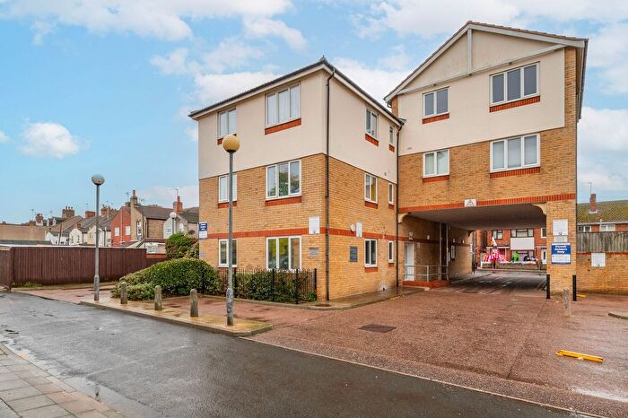 1 Bedroom Flat For Sale In Stanley Street, Lowestoft, NR32