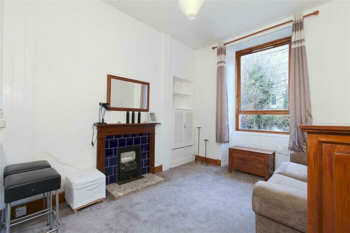 1 Bedroom Flat To Rent In Wardlaw Street, Gorgie, Edinburgh, EH11