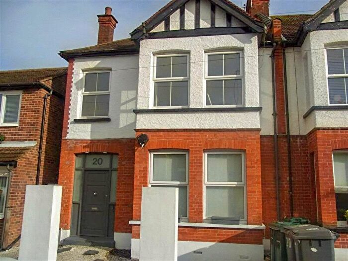 2 Bedroom Apartment To Rent In Hadley Road, Barnet, Herts, EN5