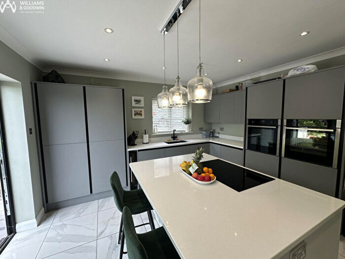 5 Bedroom Detached House For Sale In Tregarth, Bangor, Gwynedd, LL57