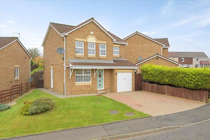 4 Bedroom Detached House For Sale In James Smith Avenue, FK2