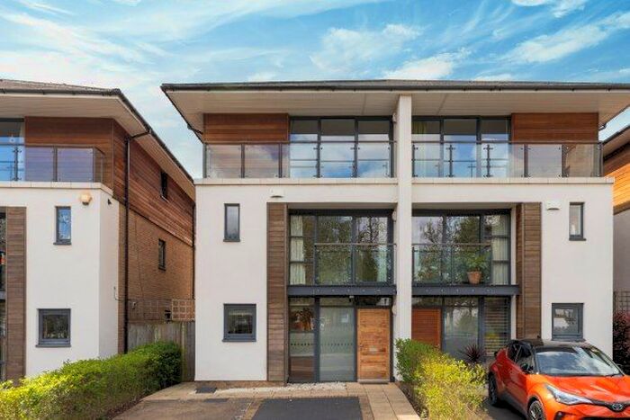 5 Bedroom Semi-Detached House To Rent In Whitelands Crescent, London, SW18