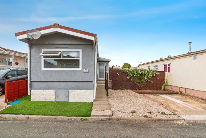 2 Bedroom Park Home For Sale In Cheveley Park, Grantham, NG31
