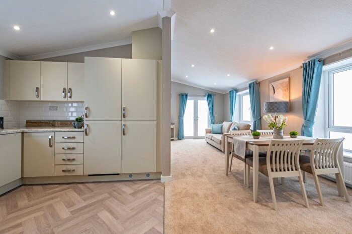 2 Bedroom Park Home For Sale In St Osyth Place, St. Osyth, Clacton-On-Sea, CO16