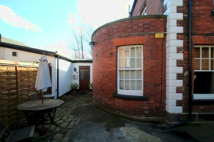 1 Bedroom Flat To Rent In Allerton Hall, Wensley Drive, Chapel Allerton, LS7