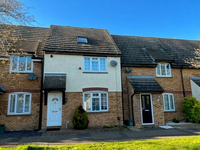 3 Bedroom House To Rent In Palmers Croft, Chelmer Village, Chelmsford, CM2
