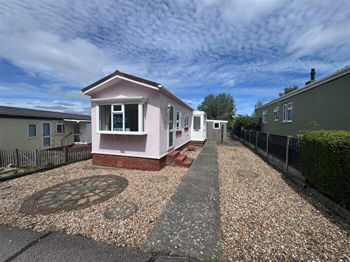 2 Bedroom Park Home For Sale In Woodlands Estate, Blean, Canterbury, CT2