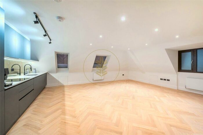 4 Bedroom Penthouse To Rent In Shakespeare Road, Mill Hill, London, NW7