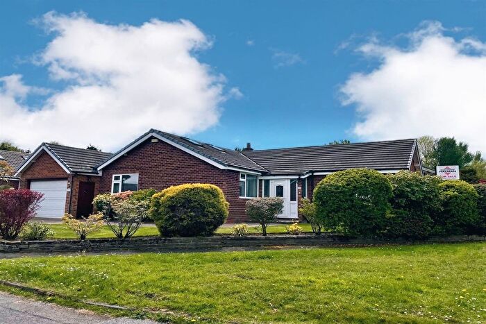 4 Bedroom Detached Bungalow For Sale In Chapel Road, Ollerton, WA16