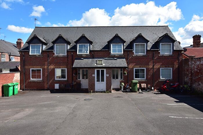 2 Bedroom Flat To Rent In Woodborough Road, Nottingham, NG3