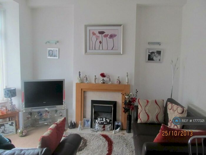 2 Bedroom Maisonette To Rent In St Davids Road South, St Annes, FY8