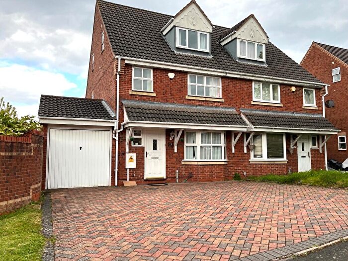 6 Bedroom Semi-Detached House To Rent In Field Avenue, Birmingham, B31