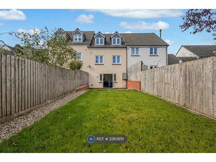 4 Bedroom Terraced House To Rent In Elizabeth Penton Way, Bampton, Tiverton, EX16