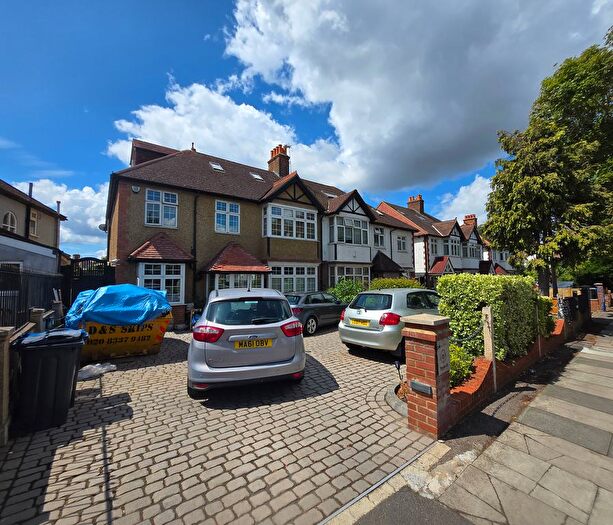 1 Bedroom Flat To Rent In Dorset Road, Wimbledon, SW19
