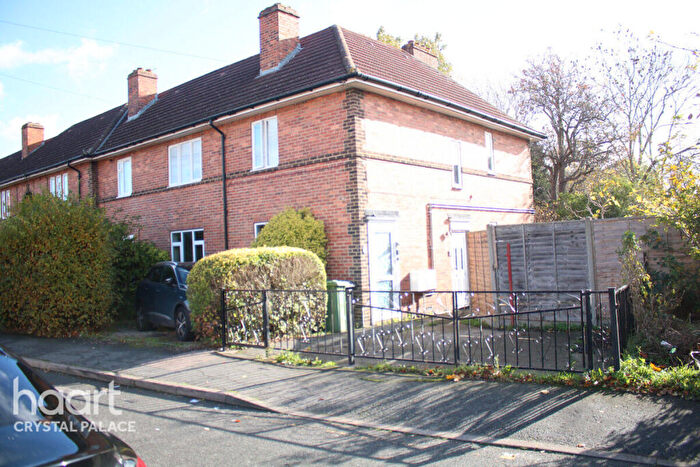 2 Bedroom Apartment For Sale In Playgreen Way, London, SE6