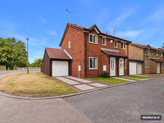 2 Bedroom Semi Detached House For Sale In Shaws Green, Derby, DE22