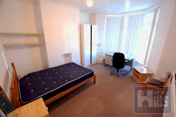 4 Bedroom Terraced House To Rent In Warrington Road, Sheffield, South Yorkshire, S10