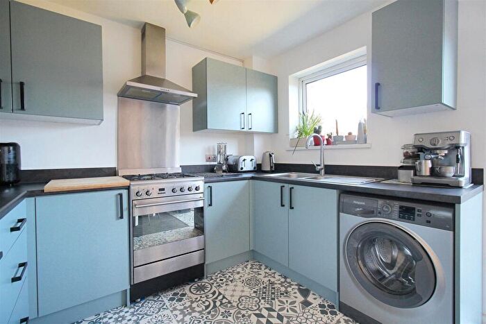3 Bedroom Terraced House For Sale In Ecton Walk, Norwich, NR6