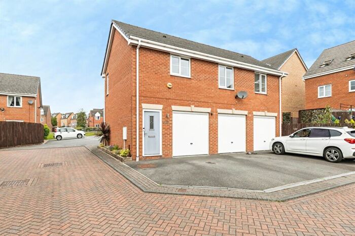 1 Bedroom Flat For Sale In Woodside Court, Middleton, Leeds, LS10