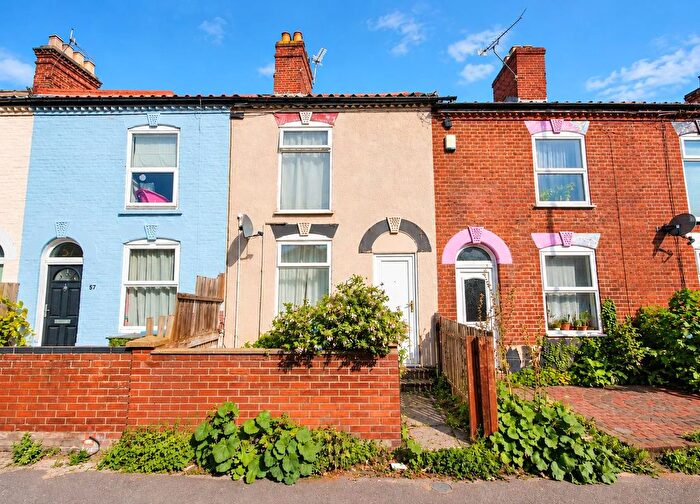 3 Bedroom Terraced House For Sale In Bull Close Road, Norwich, NR3