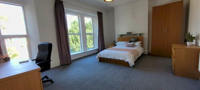 5 Bedroom Terraced House To Rent In Alexandra Road, Plymouth, PL4