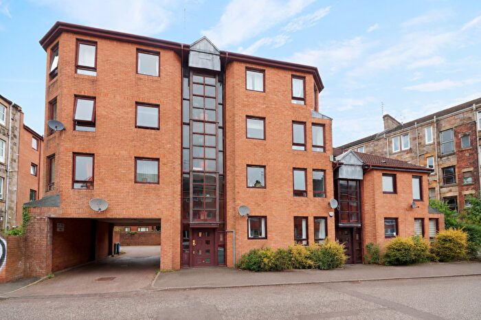 2 Bedroom Flat For Sale In / South Campbell Street, Paisley, PA2