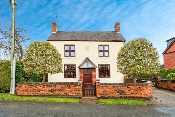 3 Bedroom Detached House For Sale In Pingle Lane, Hammerwich, Burntwood, Staffordshire, WS7