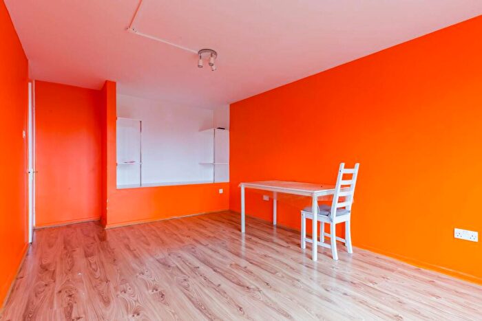 1 Bedroom Flat To Rent In Garton House, Crouch End, London, N6