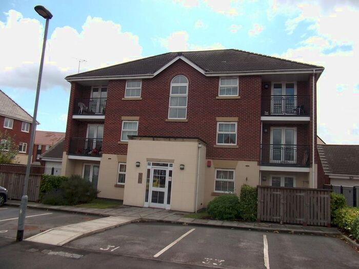 2 Bedroom Flat To Rent In Rockford Gardens, Great Sankey, Warrington, WA5