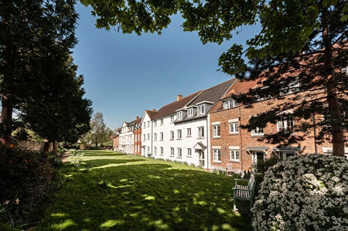 2 Bedroom Apartment For Sale In Wessex Way, Bicester, OX26
