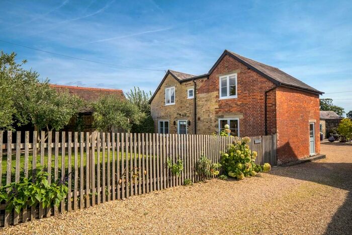 4 Bedroom Barn Conversion To Rent In Steyne Road, Bembridge, PO35