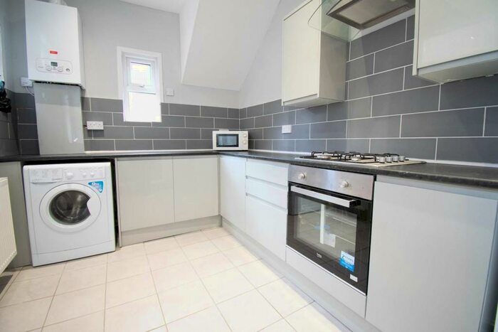 1 Bedroom Flat To Rent In Cavendish Road, Jesmond, Newcastle Upon Tyne, NE2