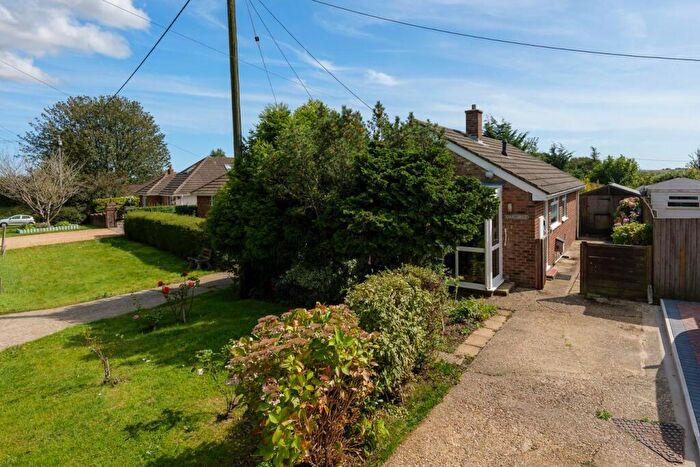 2 Bedroom Detached Bungalow For Sale In Coombe Wood Lane, Hawkinge, Folkestone, CT18