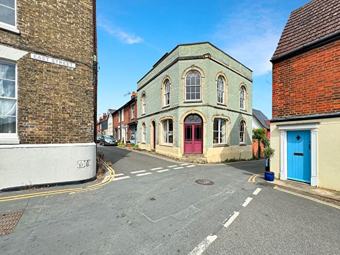 4 Bedroom Town House For Sale In Alma Street, Wivenhoe, Colchester, CO7