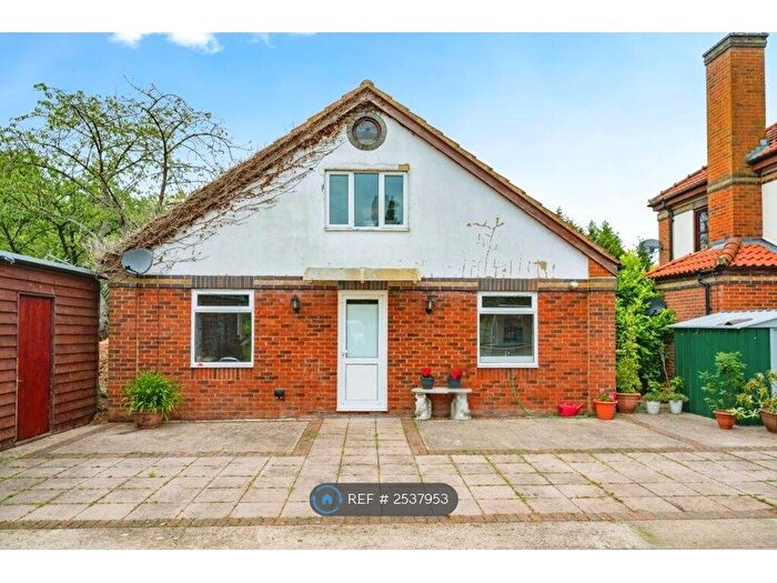 1 Bedroom Detached House To Rent In St. Pauls Walden, Hitchin, SG4