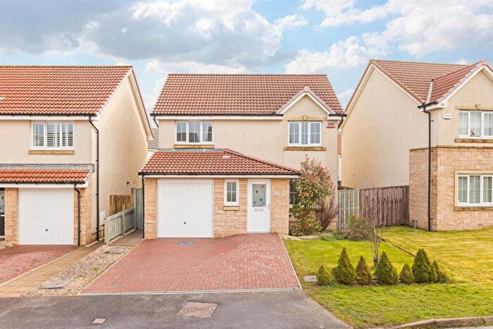 3 Bedroom House For Sale In Mclean Crescent, Heartlands, Whitburn, EH47