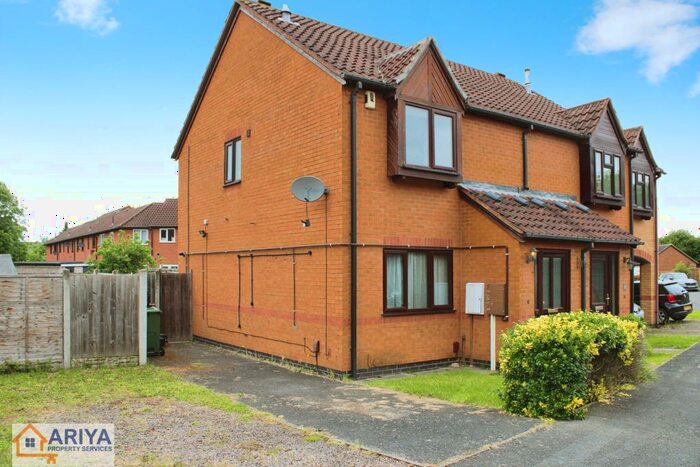 3 Bedroom Semi-Detached House To Rent In St. Columba Way, Syston, Leicester, LE7