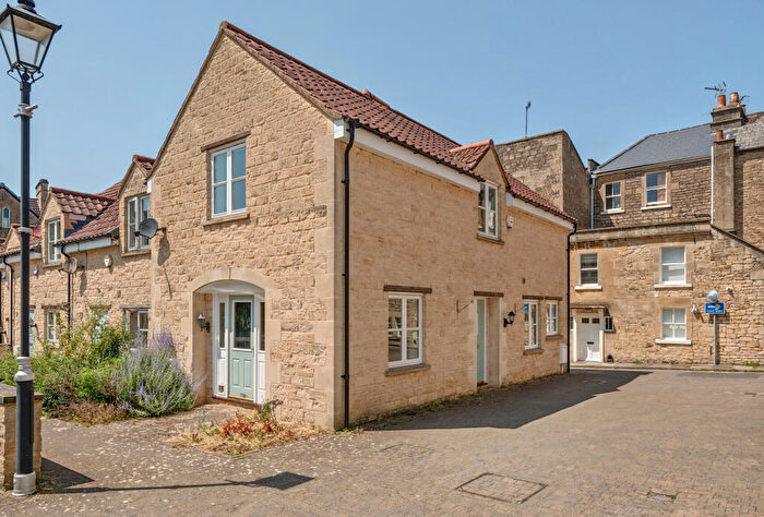3 Bedroom End Of Terrace House For Sale In Devonshire Buildings, Bath, Somerset, BA2