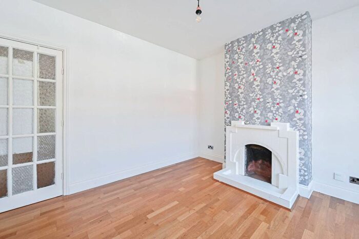 3 Bedroom Terraced House To Rent In Shakespeare Street, Watford, Watford, WD24