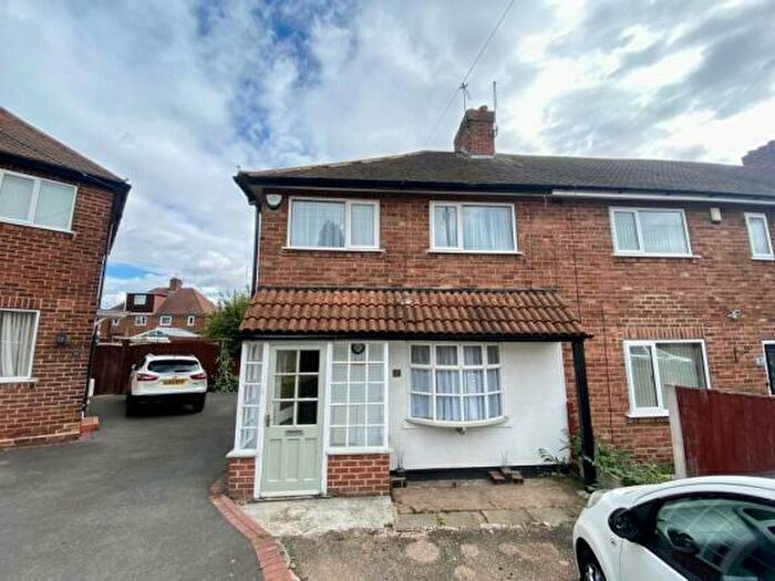 3 Bedroom Terraced House To Rent In Crofton Close, NG8