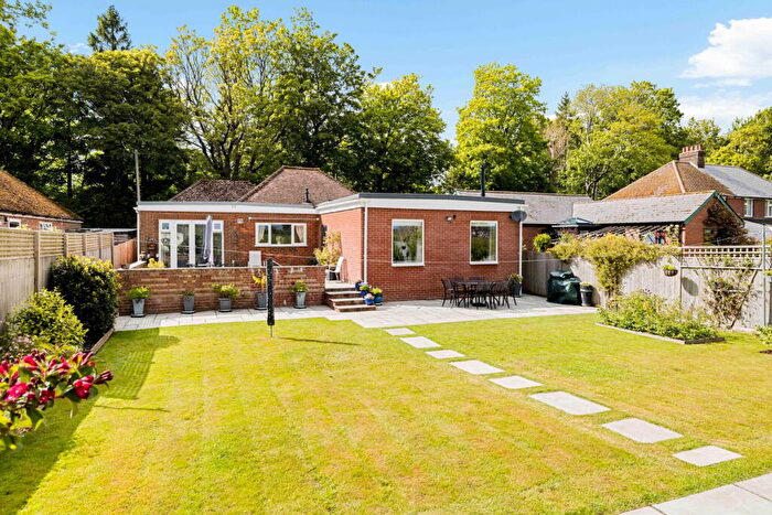 3 Bedroom Detached Bungalow For Sale In School Road, Acrise, Folkestone, CT18