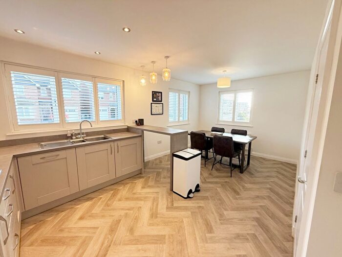 4 Bedroom Detached House For Sale In Nave Close, Warton, PR4
