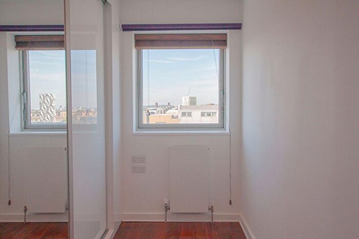 3 Bedroom Flat To Rent In John Harrison Way, London, SE10