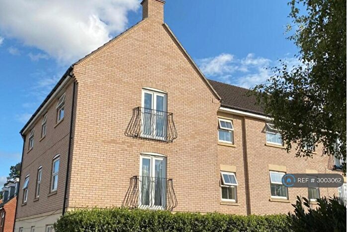 2 Bedroom Penthouse To Rent In Burywell Road, Wellingborough, NN8