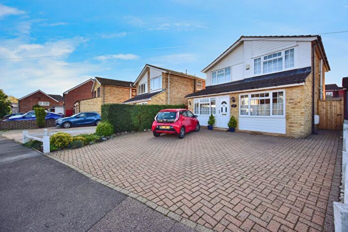 3 Bedroom Detached House For Sale In Epsom Close, West Malling, ME19