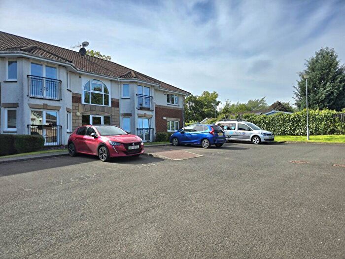 2 Bedroom Flat To Rent In Oakburn Walk, Flat / Jamestown Alexandria, G83