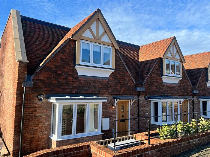 3 Bedroom Property To Rent In Ashford Road, St Michaels, Tenterden, TN30