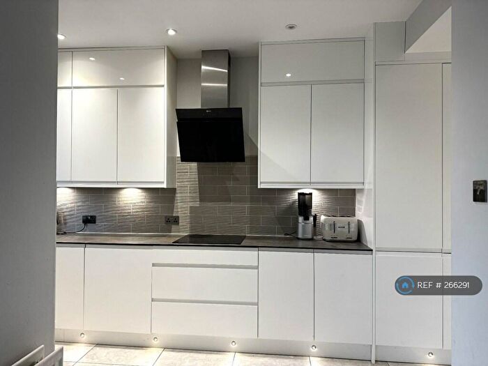 5 Bedroom End Of Terrace House To Rent In Malvern Avenue, Harrow, HA2