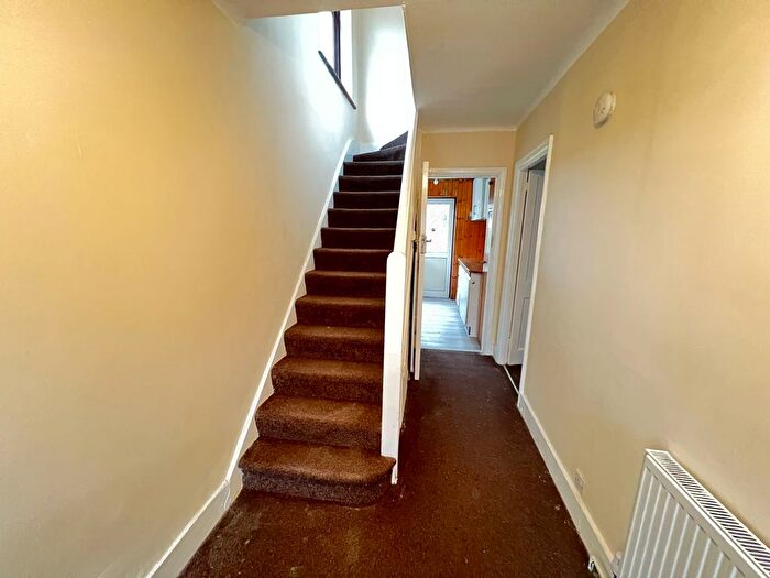 3 Bedroom Semi-Detached House To Rent In Brook Drive, Harrow, Greater London, HA1